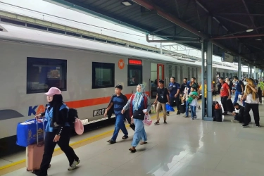 Diskon Tiket KA 30 Persen Mulai Hari Ini hingga 31 Juli, Simak Syarat dan Rincian Jurusan Keretanya