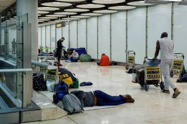Makin Banyak Tunawisma Tinggal di Bandara Spanyol, Jumlahnya Ratusan