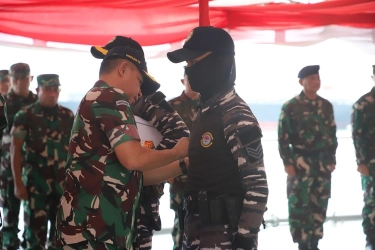 Prajurit TNI AL Dapat Kenaikan Pangkat Luar Biasa Usai Gagalkan Penyelundupan 2 Ton Narkoba