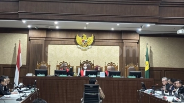 Kubu Hasto Cecar Ahli Hukum UGM Soal Penyidik Jadi Saksi Fakta: Bisa atau Enggak?