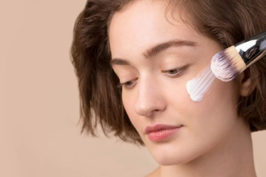 7 Cara Mengatasi Kulit Kusam dan Membuat Wajah Tetap Bercahaya Selama Musim Dingin yang Kering