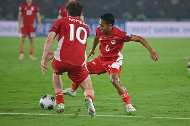 Hal yang Dipikirkan Beckham Putra Saat Dapat Instruksi Bermain Patrick Kluivert