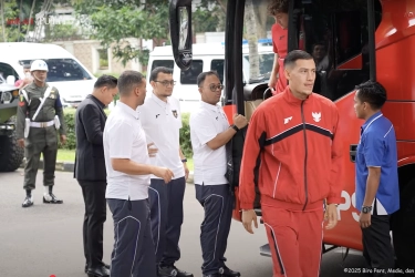 Timnas Indonesia Dijamu di Rumah Prabowo, Makan Siang, Marselino Nyanyi