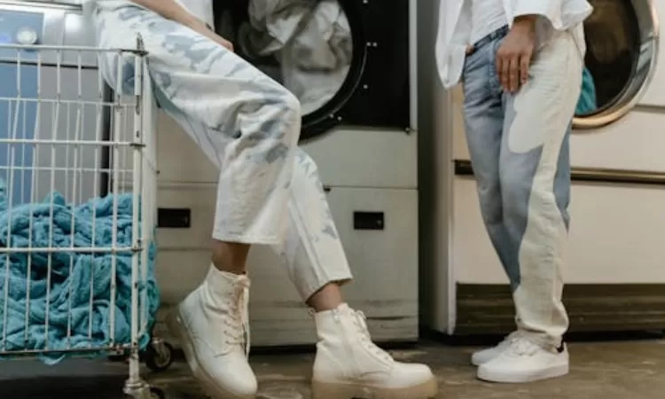 Pilihan Sneakers Stylish yang Nyaman dan Ikonik untuk Tampilan Kasual Sehari-hari