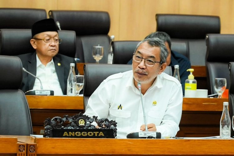 Anggota DPR Dorong Evaluasi Menyeluruh soal Pemberian Izin Tambang Nikel di Raja Ampat