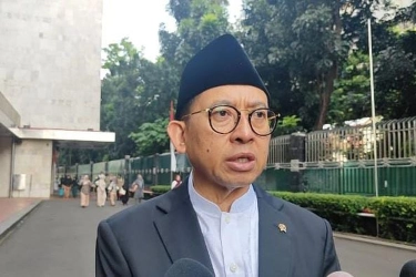Fadli Zon Dukung Langkah Menteri ESDM Hentikan Sementara Tambang Nikel di Raja Ampat