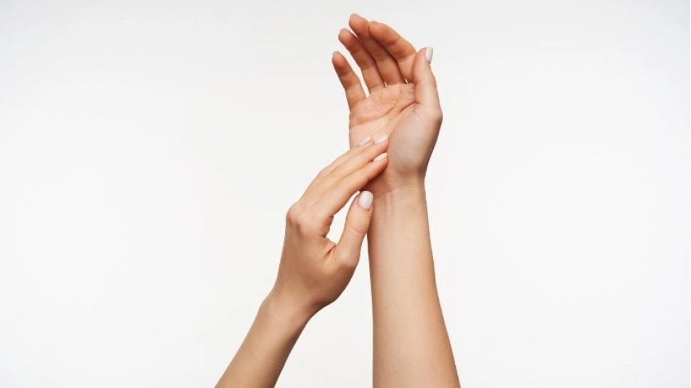 7 Hand Cream Favorit Bikin Tangan Lembut Seharian, Harga Mulai Rp 12.000