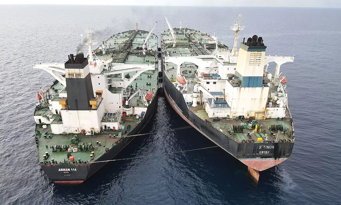 Kapal Induk Tiongkok Masuk ZEE Jepang, Tokyo Siaga Penuh