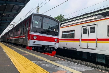 Jadwal KRL Manggarai-Cikarang Juni 2025, Termalam Pukul 00.15 WIB