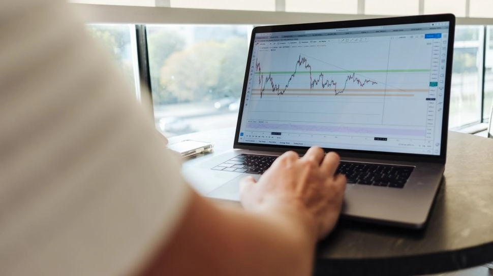 Ada Potensi Bahaya Jika Danantara Borong Saham GoTo