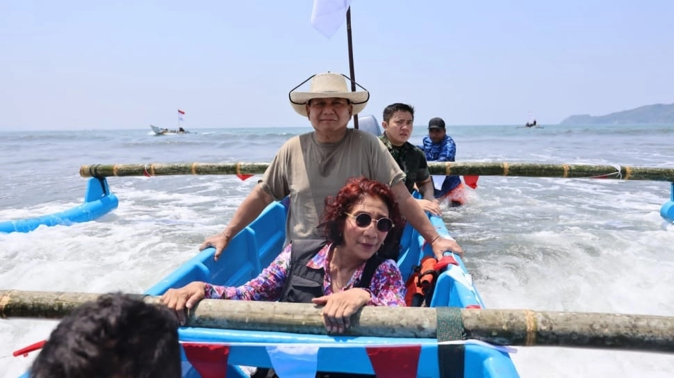 Susi Pudjiastuti Colek Prabowo: Pak Presiden Mohon Hentikan Semua Pertambangan di Raja Ampat!