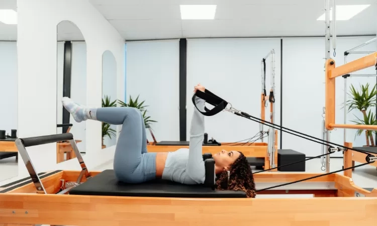 Pilihan Outfit Pilates Kekinian, Tetap Fashionable Meskipun Dipakai untuk Olahraga Berat