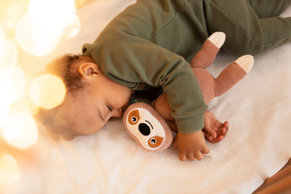 Tips Anak Tidur Siang Nyenyak, Jauhi dari Gadget dan Mainan Berisik