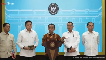 Pemilik Kapal Bertuliskan JKW Mahakam dan Dewi Iriana Buka Suara, Klaim Tak Ada Kaitan dengan Jokowi