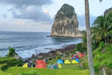 Rute Road Trip Sehari di Pacitan dari Sunrise hingga Sunset dengan Destinasi Alam yang Memukau
