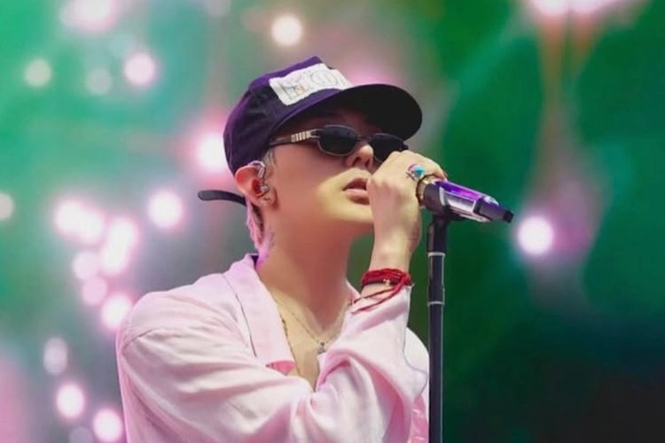Demi Tiket Konser G-Dragon, Penggemar Sewa Jasa ''War'' dan Siapkan Dua Perangkat