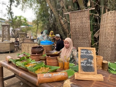 5 Lokasi Wisata Favorit di Mojokerto yang Asik untuk Dijelajahi, Ada Pasar Keramat hingga Pantai di Ketinggian 