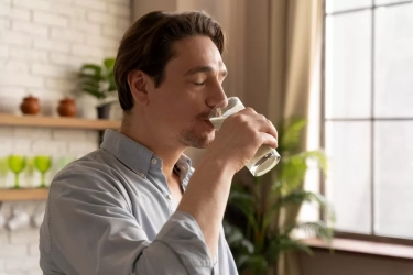 Bukan Cuma Air Putih, 7 Minuman Ini Juga Bisa Jaga Hidrasi! Punya Banyak Manfaat untuk Tubuhmu