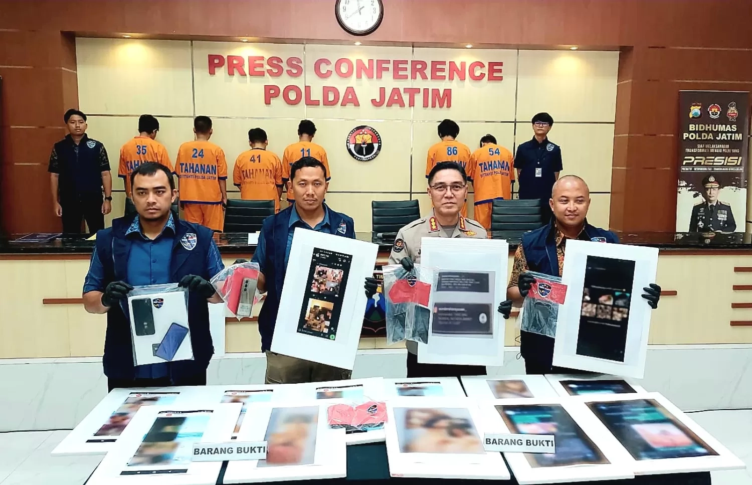 Kiriman Video dan Foto Asusila Jadi Umpan, Begini Modus Grup WhatsApp Sesama Jenis yang Dibongkar Polda Jatim