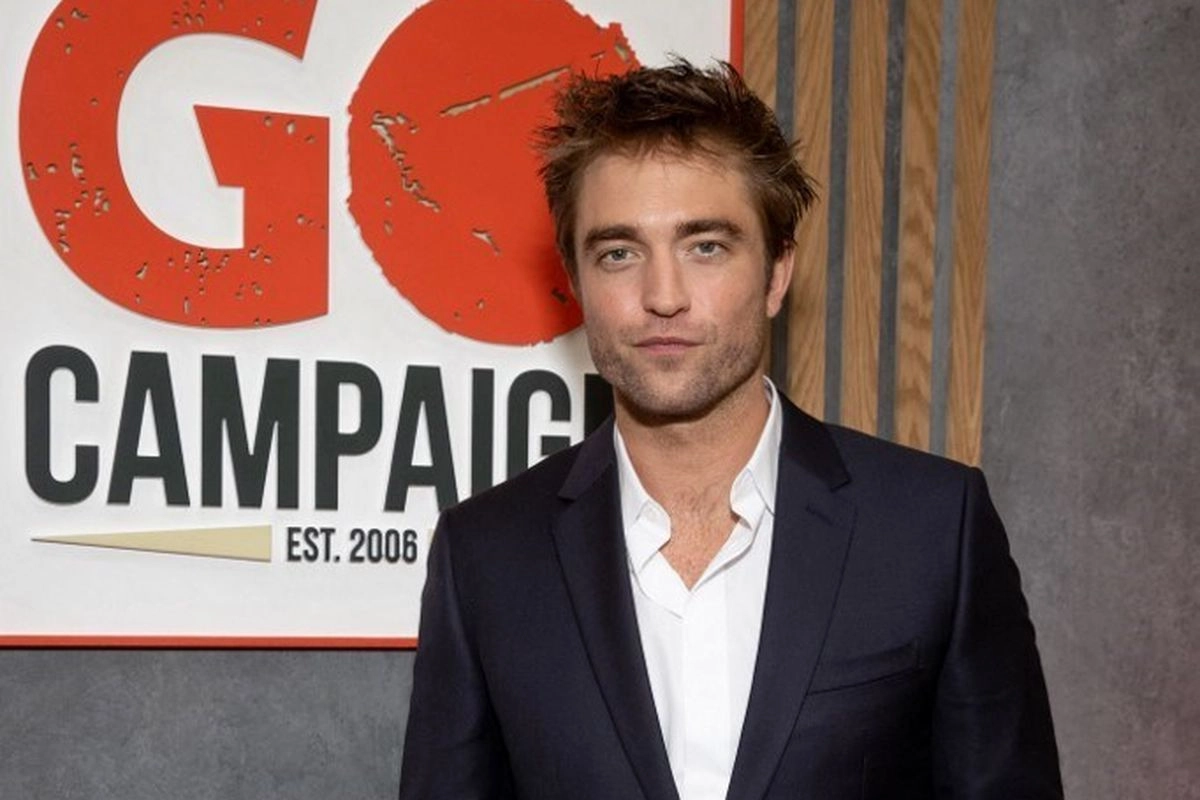 Robert Pattinson Pernah Dicap Jarang Mandi dan Bau, Benarkah?