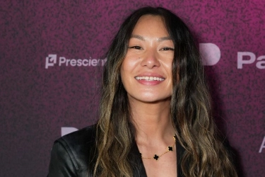 Siapa Lucy Guo, Perempuan Terkaya di Dunia 2025 yang Geser Taylor Swift?