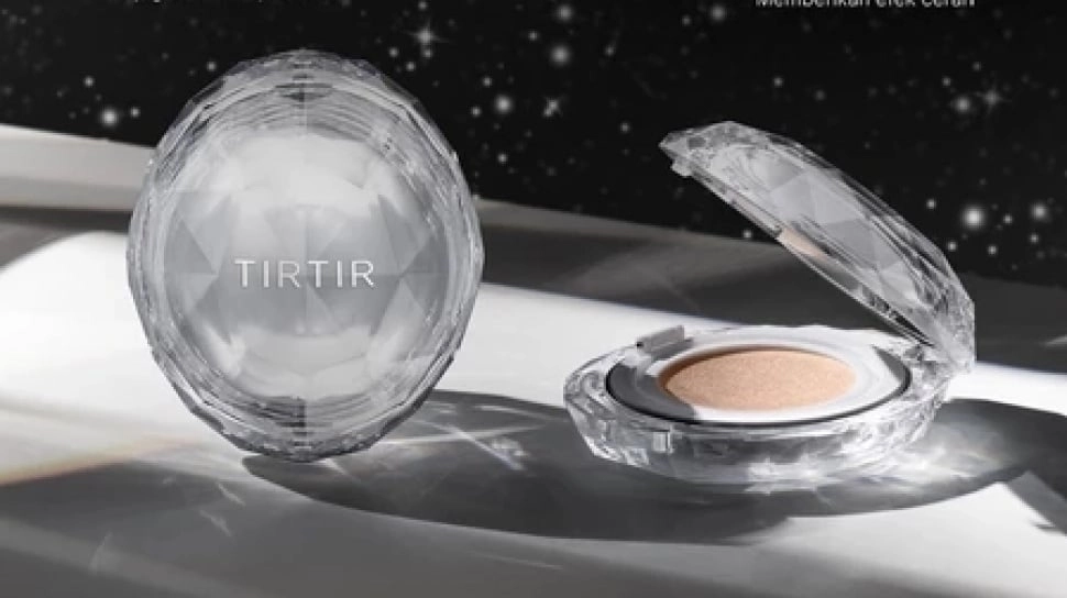 4 Rekomendasi Tirtir Cushion Paling Populer, Coverage Juara dan Awet Seharian!