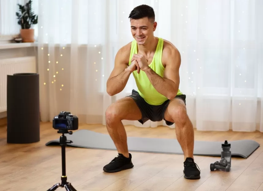 Latihan Sederhana, Efek Maksimal: Panduan Squat Hold Sesuai Usia dan Tips dari Ahli