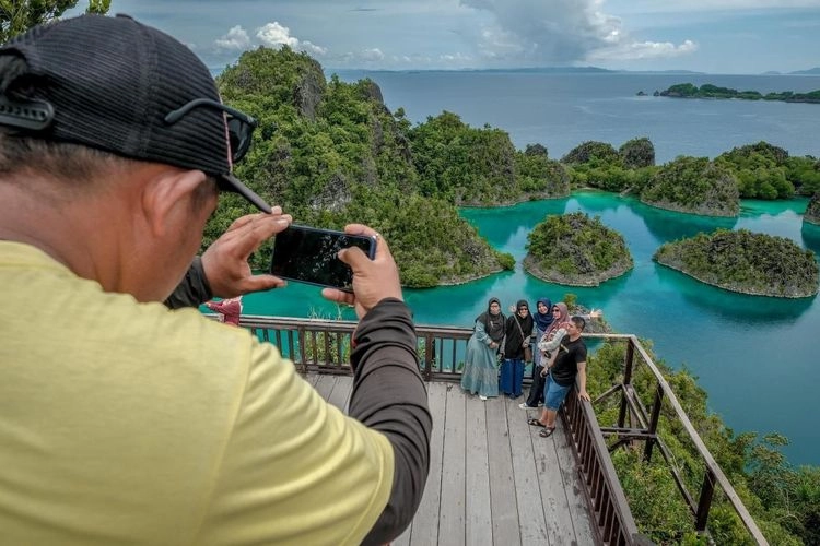 Wisata ke Pulau Wayag Ditutup Sementara, Ini Tanggapan Kemenpar