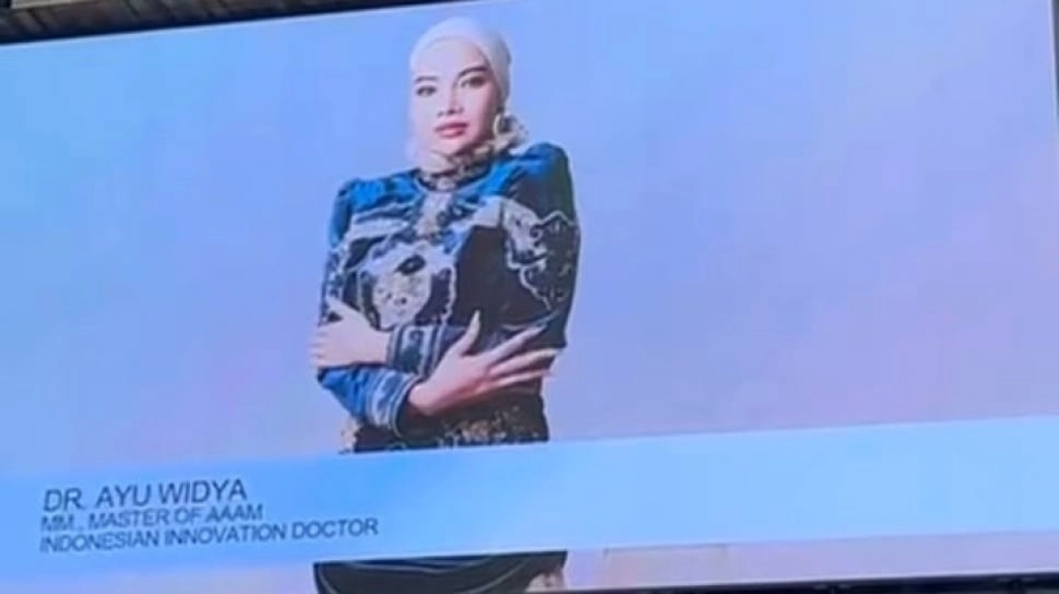 Bangga, Dokter Asal Indonesia Mejeng di Billboard Times Square Sebagai Indonesian Innovator Doctor