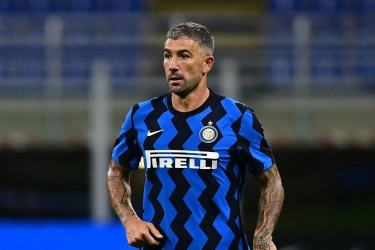Chivu Resmi Jadi Pelatih Inter Milan, Pemilik Kaki Kiri Roket Jadi Asisten
