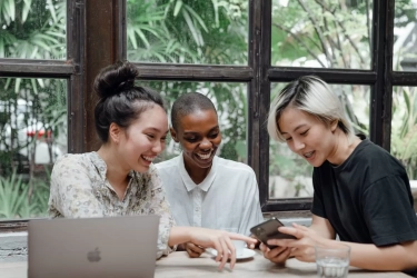 Gak Bisa Digantikan AI: 8 Soft Skill yang Akan Memberi Kamu Penghasilan Selamanya