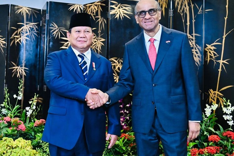 Prabowo Disambut Upacara Kenegaraan di Parliament House Singapura
