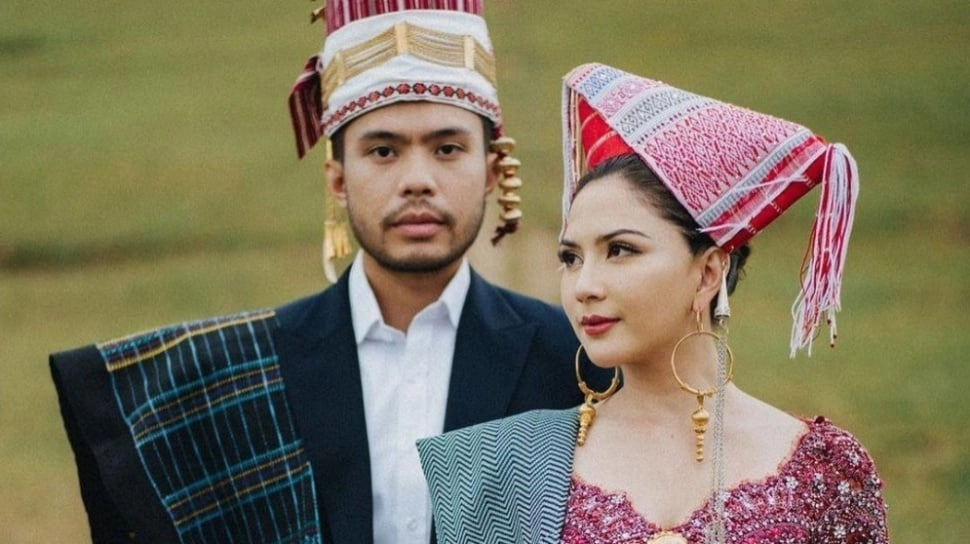 Bila Ijazah Asli Jokowi Diperlihatkan ke Publik, Suami Jessica Mila Pastikan Indonesia Chaos