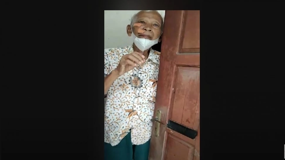 Ditemui Rismon, Wajah Kasmudjo Bikin Salfok Penuh Plester: Tak Secerah Saat Tampil Bareng Jokowi