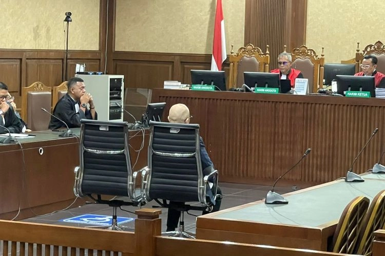 Eksepsi Anton Kosasih Ditolak, Sidang Eks Dirut Taspen Dilanjutkan