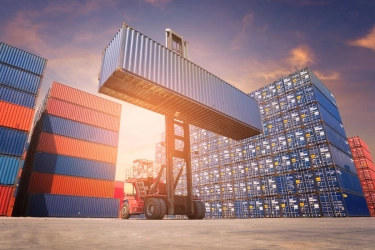 Produk China Banjiri Indonesia, Industri Lokal Terancam