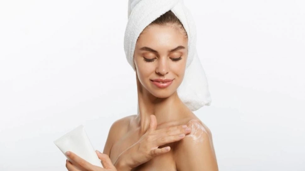 5 Rekomendasi Body Lotion Tanpa Pewangi dan Alkohol, Bebas Iritasi untuk Pemilik Kulit Sensitif