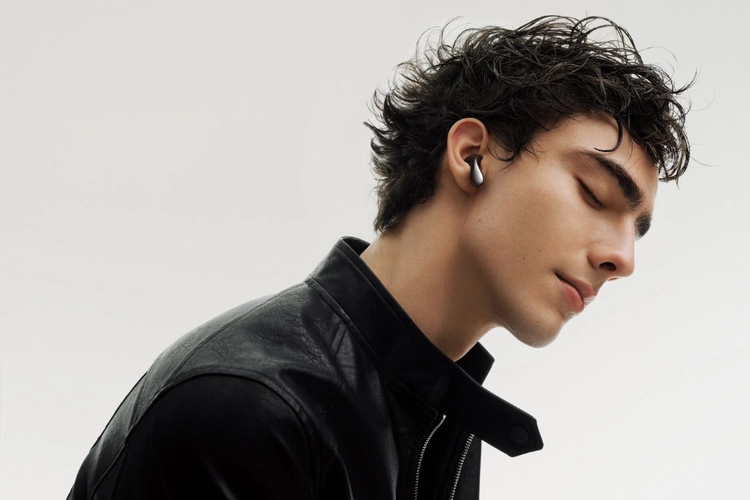 Huawei FreeBuds 6 Resmi di Indonesia, TWS Open-fit dengan Peredam Bising dan ''Bass Turbo''