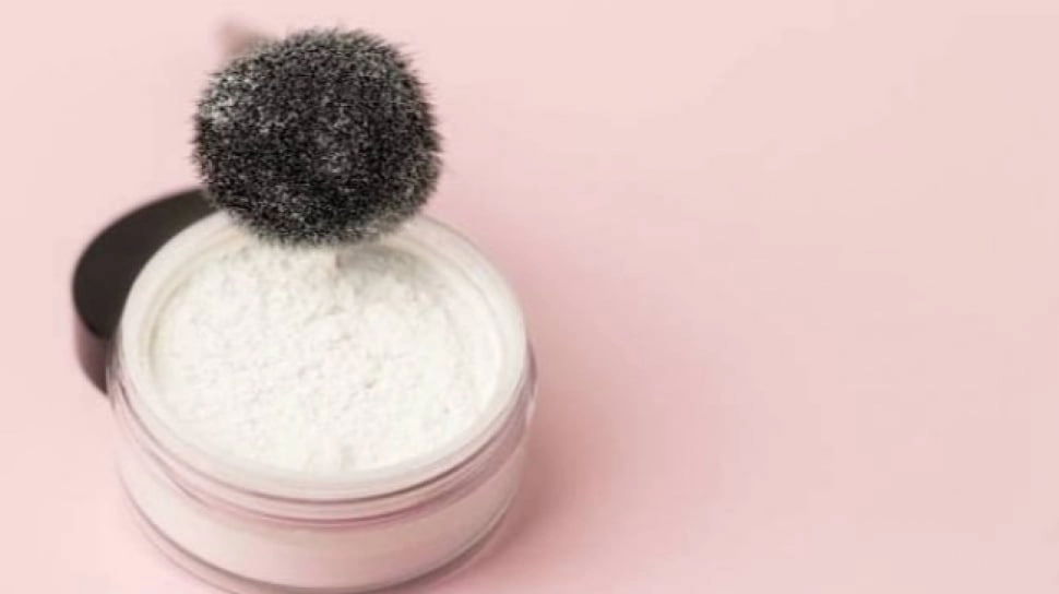 5 Rekomendasi Bedak Tabur untuk Remaja di Bawah Rp50 Ribu, Hasil Cantik Natural