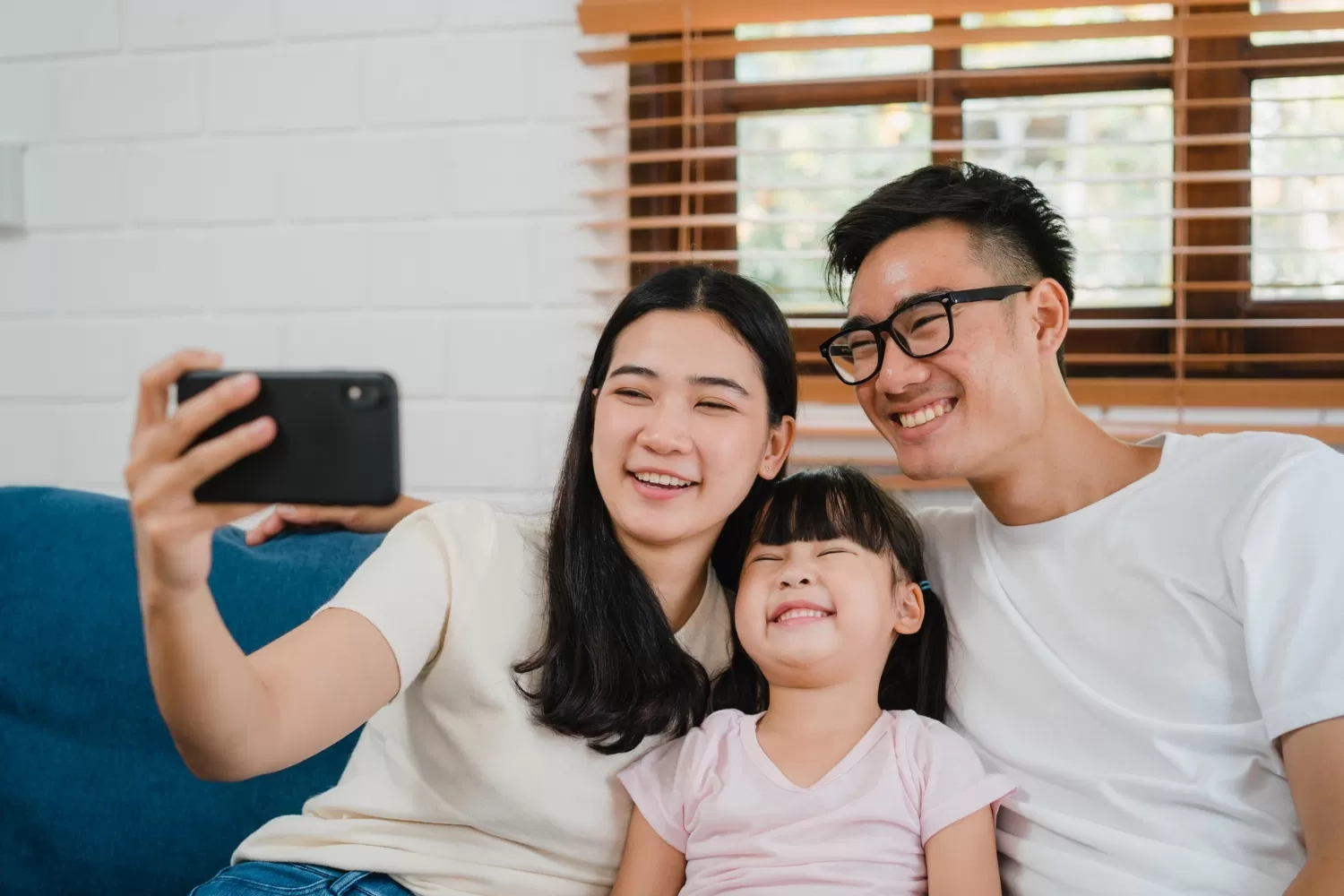 Mau Foto Keluarga AI Berkualitas? Simak Inspirasi Prompt Bing Image Creator