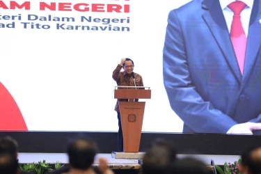Lantik Pengurus ADKASI, Tito Tegaskan Peran DPRD dalam Percepatan Realisasi PSN