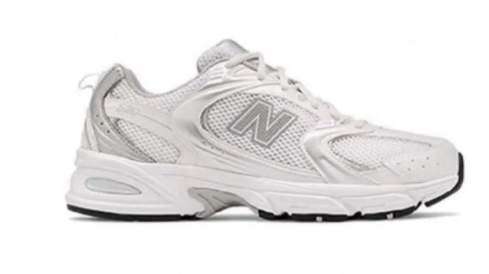 5 Rekomendasi Sepatu New Balance Multifungsi, Cocok Buat Nongkrong dan Jalan-jalan