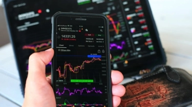 IHSG Bisa Bangkit dari Zona Merah, Ini Saham Pilihan Hari Ini