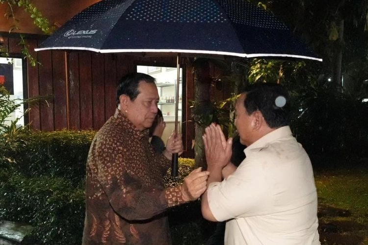 Cerita SBY Bertukar Pesan ke Prabowo Bahas Isi RUU TNI