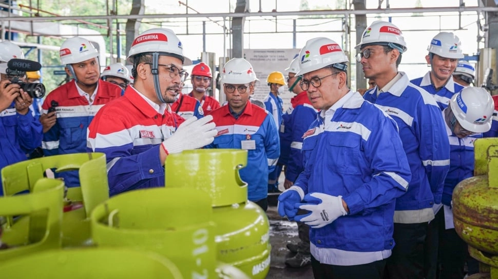 Mendag Sambangi SPBE Rewulu, Pastikan Ketepatan Takaran LPG 3 Kg