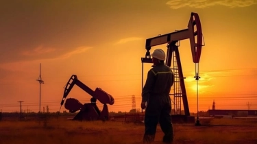 Perang Iran-Israel Pecah, Harga Minyak Dunia Tembus Level Tertinggi di 2025