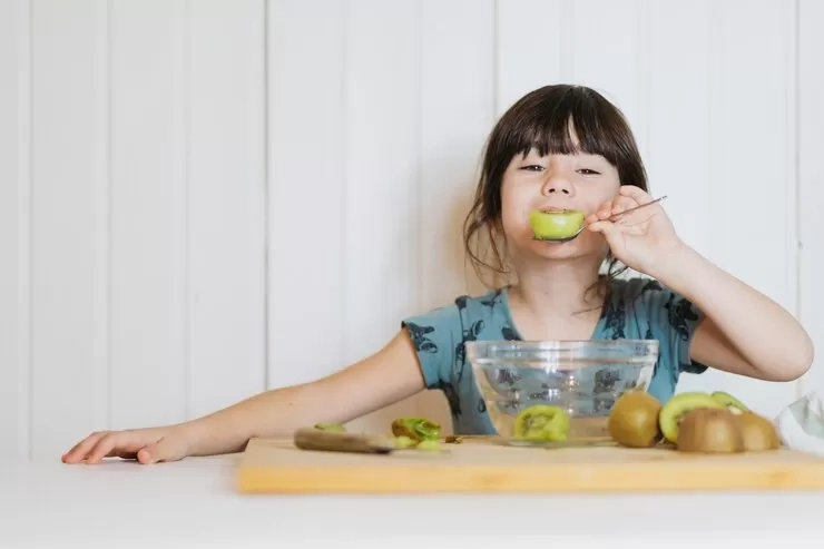 5 Makanan Sehat Penunjang Tumbuh Kembang Anak: Yuk, Terapkan Sejak Dini!
