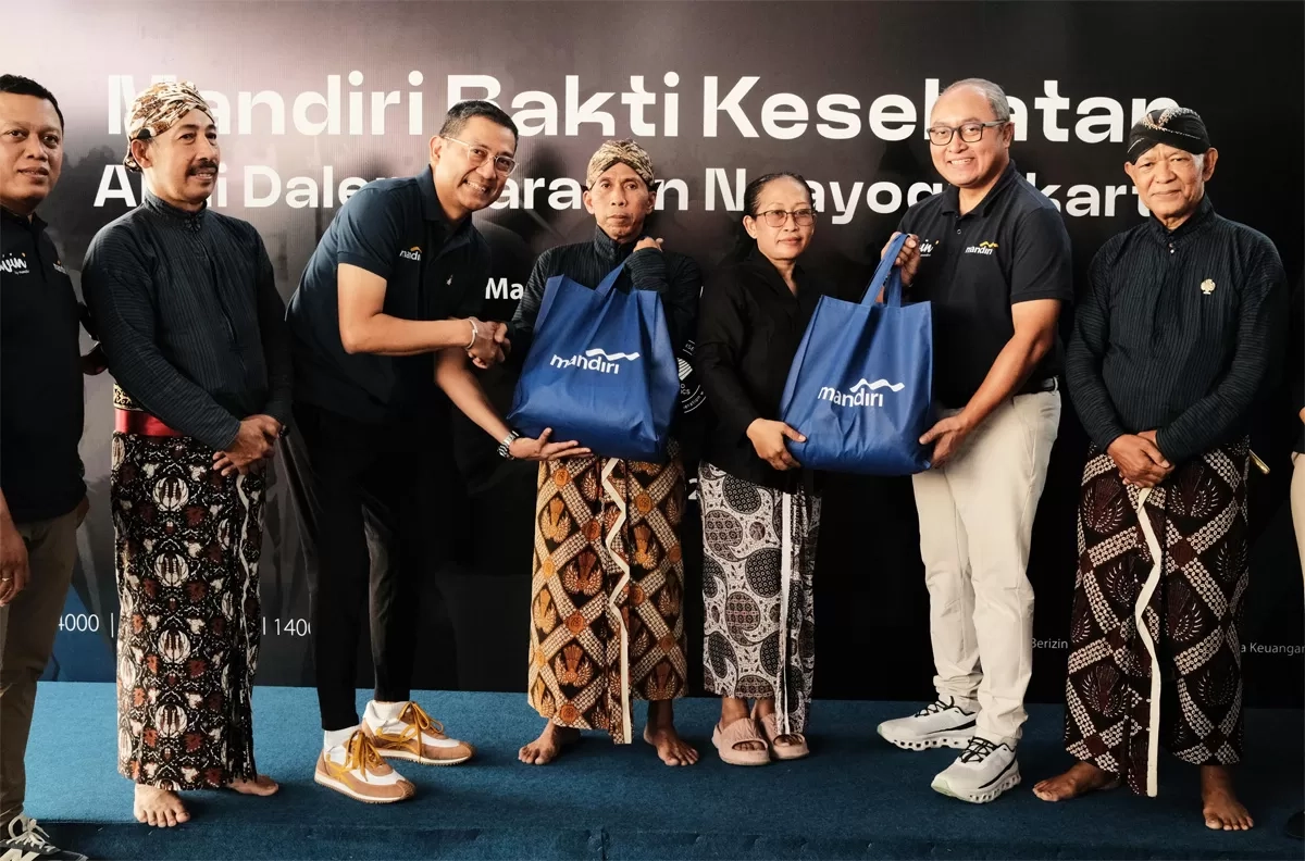 Mandiri Bakti Kesehatan: Bank Mandiri Layani 1.650 Abdi Dalem Jelang Jogja Marathon 2025