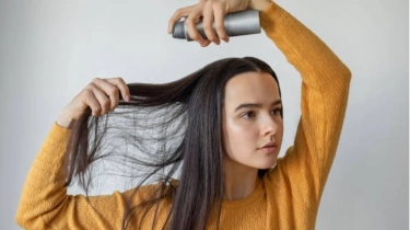 6 Rekomendasi Dry Shampoo di Bawah Rp100 Ribu, Ampuh Atasi Rambut Lepek