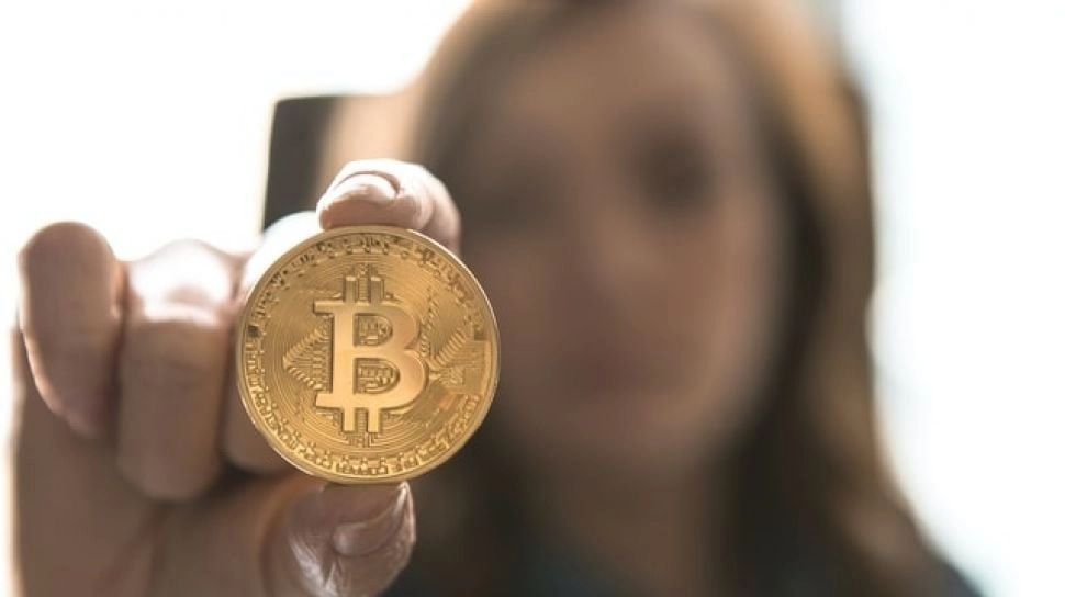Bagaimana Prospek Bitcoin saat Harga Emas Tertekan Akibat Perang Iran-Israel?